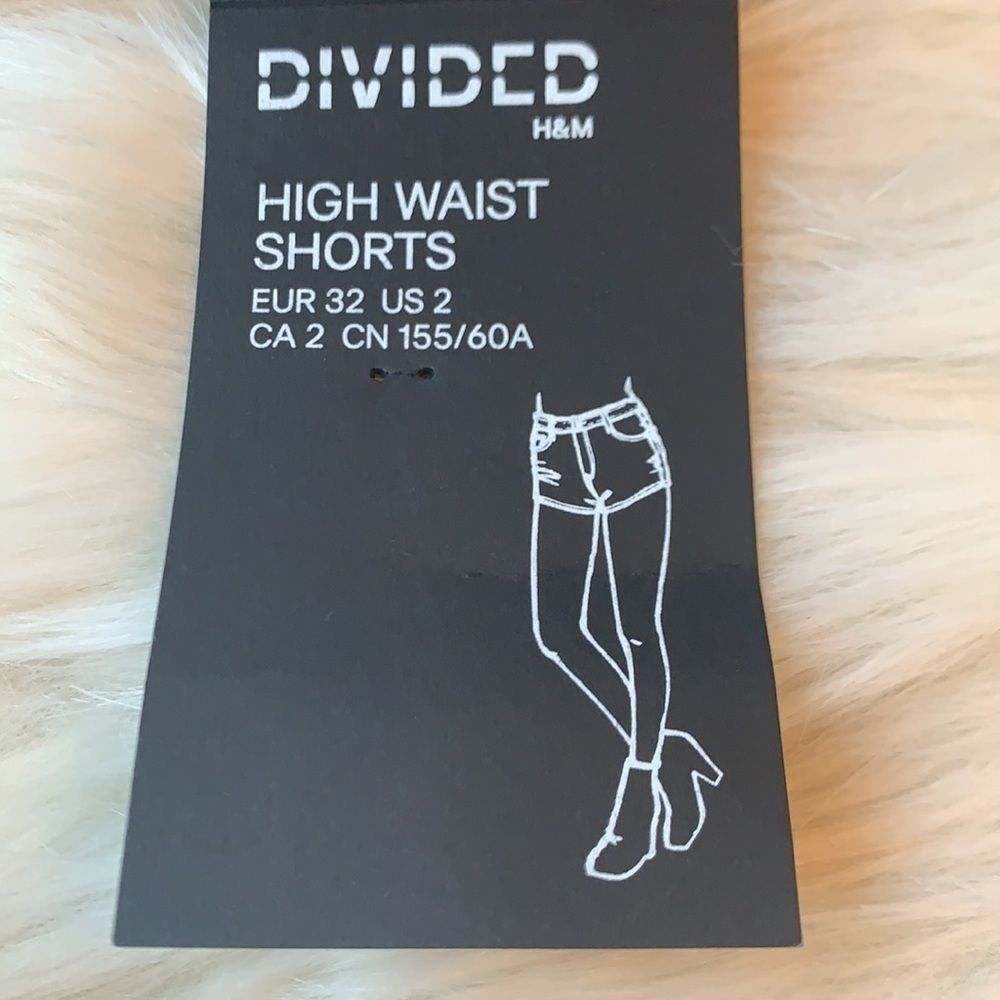 H&M Divided Burgundy High Waist Denim Jean Shorts Size 2 NWT - Picture 6 of 7